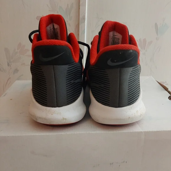 NIKE Men Precision 4 Basketball Shoes - Picture 2 of 5